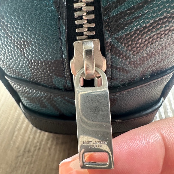 YSL Toiletry/Makeup/Cosmetic Pouch - Picture 15 of 16